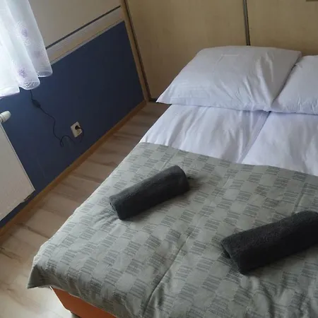 Szarych Szeregow 5d Apartment
